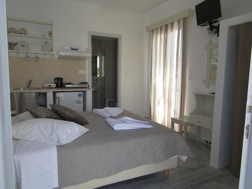 Theofanis Studios Agia Anna  Exterior foto